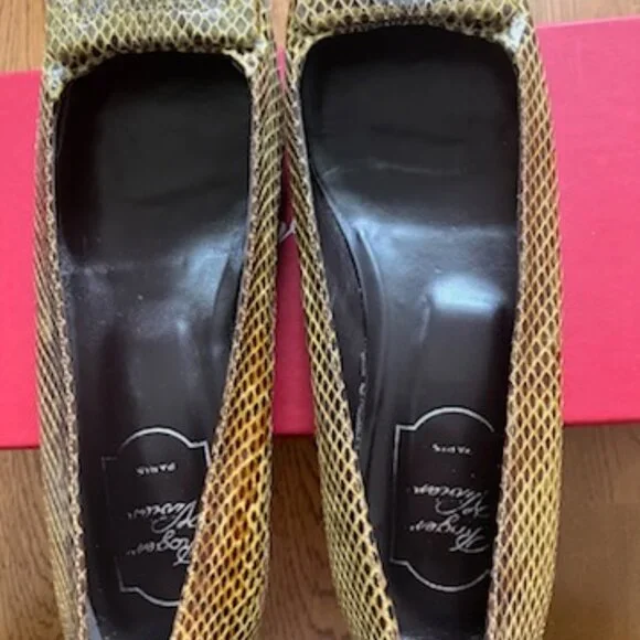 Roger Vivier "Belle Vivier" Ballerina - Picture 7 of 7